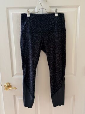 lululemon athletica Black Heathered Cheetah Print Leggings